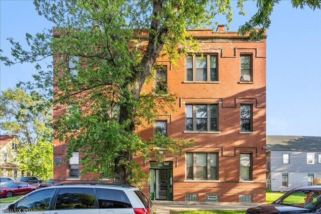 Primary Photo - 1500 48th Ct