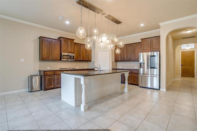 Building Photo - 205 Mineral Point Dr