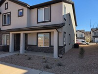 Building Photo - Brand New Townhome In Long Valley