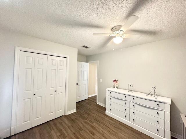 Building Photo - 422 Shoal Lake Dr