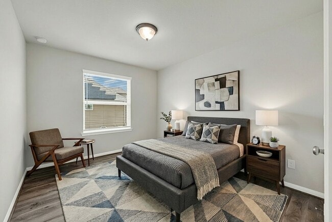 Building Photo - 5914 Prince Pl Dr