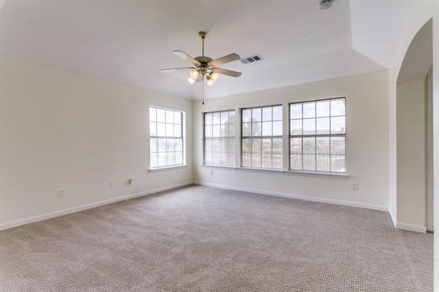 Building Photo - 755 Greenway Dr