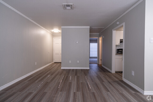 Entrance and Hall - Third Street Apartments