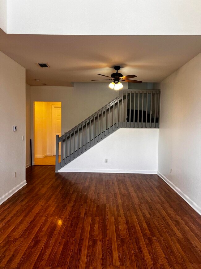 Building Photo - 477 Pacific Grove Dr