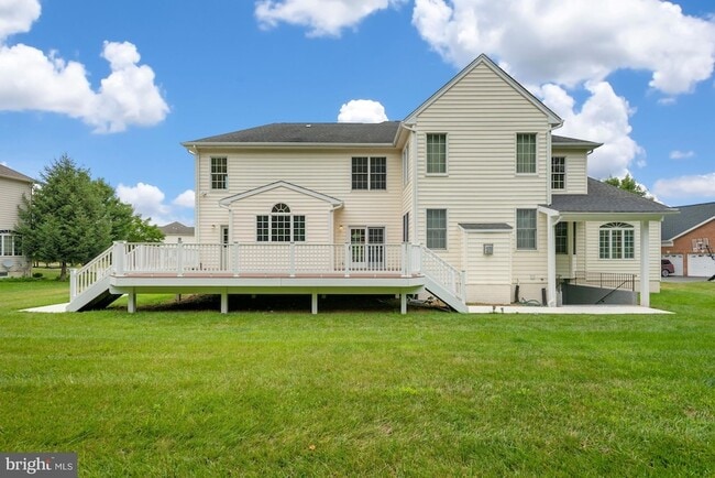 Building Photo - 23353 Lennoxville Way