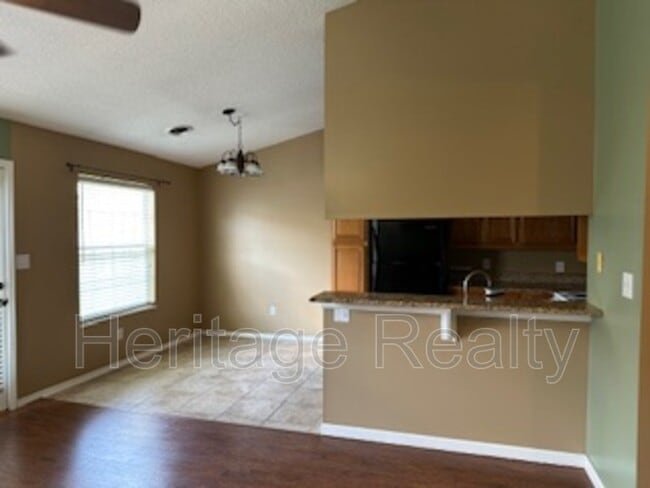 Building Photo - 8617 Little Field Way