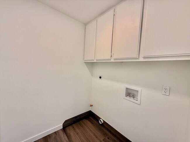 Building Photo - 2881 Casey St