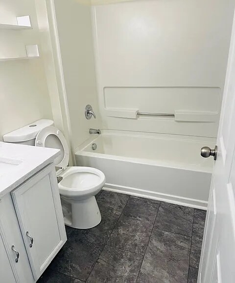 Building Photo - 2201 Raven Rd