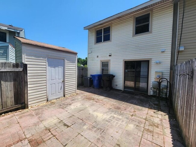 Building Photo - 244 Thalia Trace Dr