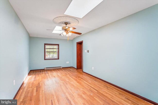 Building Photo - 3433 Executive Ave