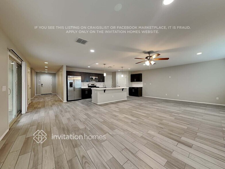 Building Photo - 16436 W La Ventilla Way