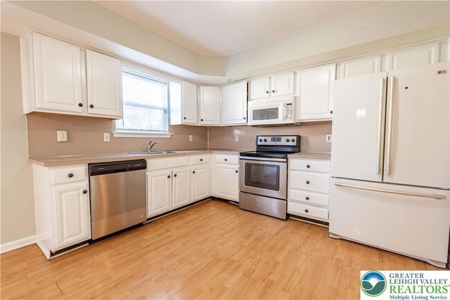 Building Photo - 2657 Tamlynn Ct