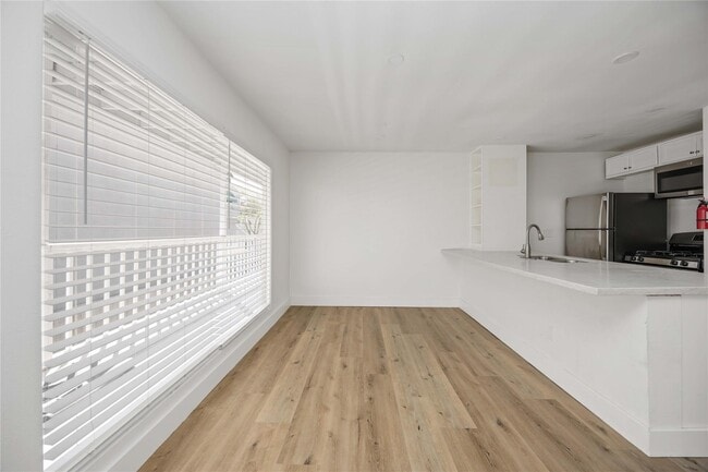 Building Photo - 2218 Hazard St