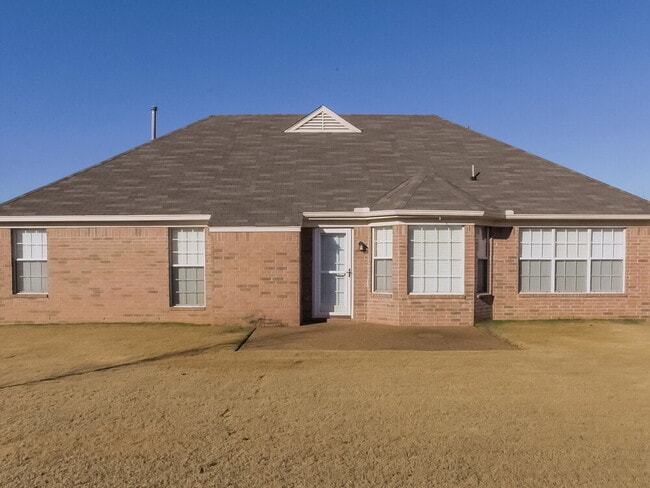 Building Photo - 85 Caitlyn Geneva Cove