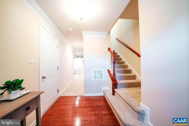Building Photo - 2111 Elm Tree Knoll