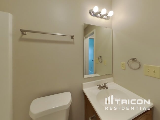 Building Photo - 3149 Sextant Dr