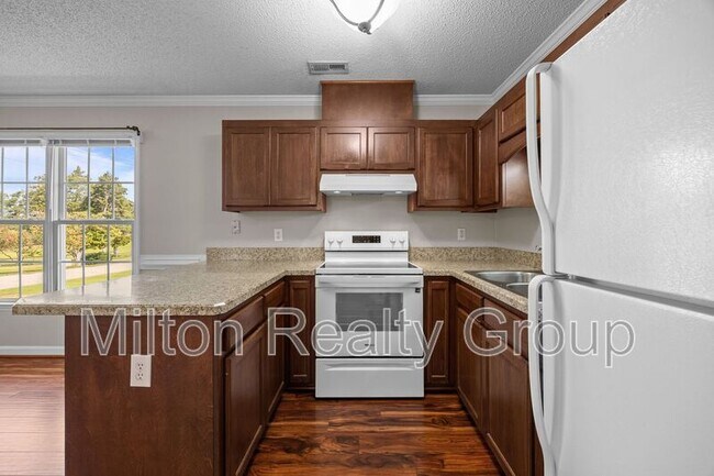 Building Photo - 145 S Patterson St