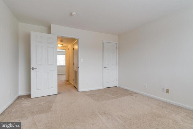 Building Photo - 1617 N Van Dorn St