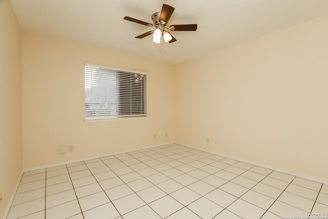 Building Photo - 8902 Amber Dusk