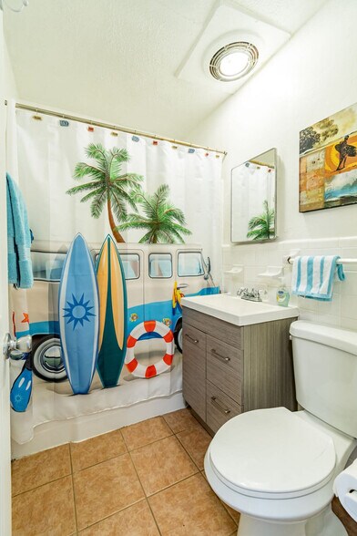 Building Photo - 141 California Ave