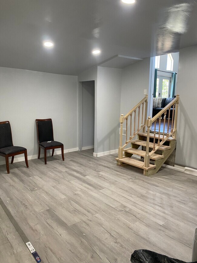 Building Photo - 7550 Eagle Rock Dr