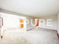 Building Photo - 1123 SE 27th Ave