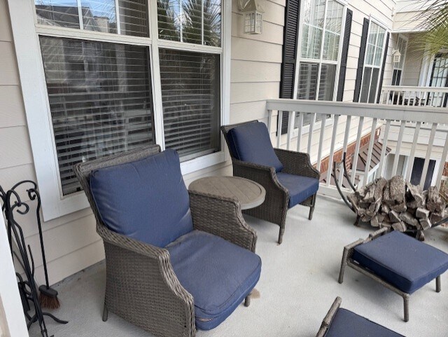 Building Photo - 45 Sycamore Ave