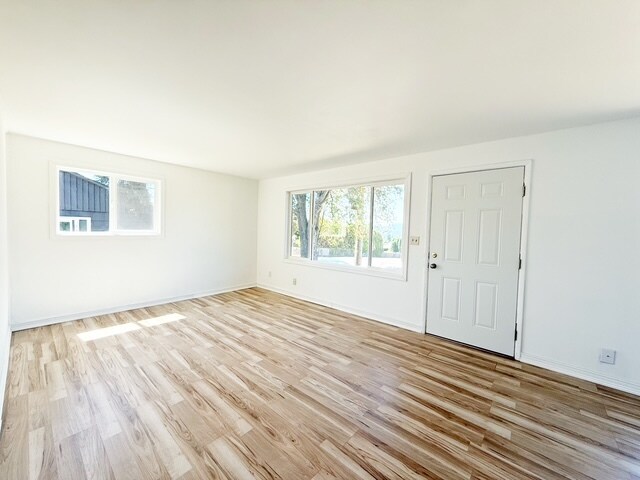 Building Photo - 3326 Halverson Ave