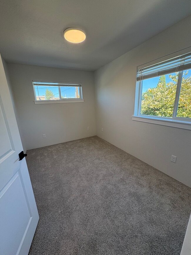 Building Photo - New Construction 3-bedroom, 2-bathroom townhouse