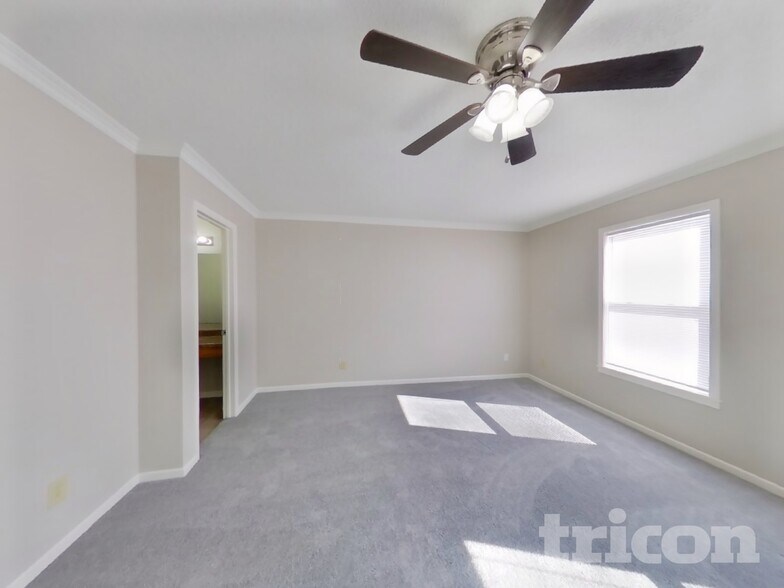 Building Photo - 1997 Evergold Cir