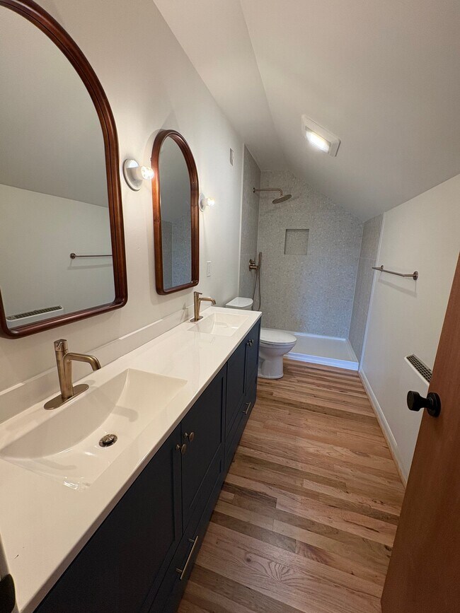 Building Photo - 3736 NE Jessup St