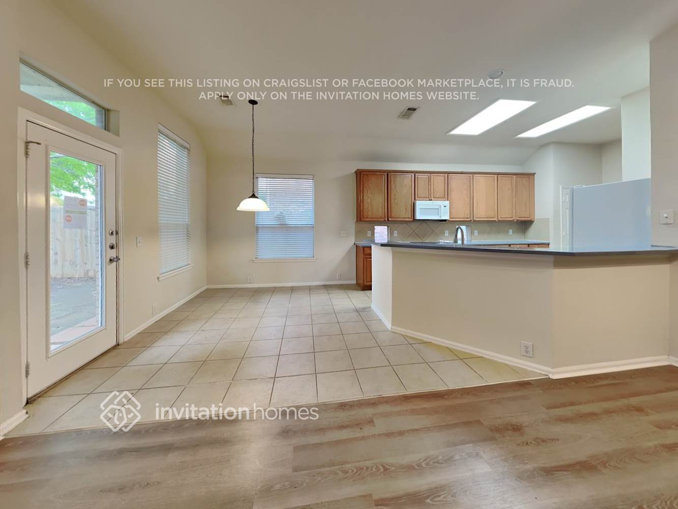 Building Photo - 2824 Maple Creek Dr