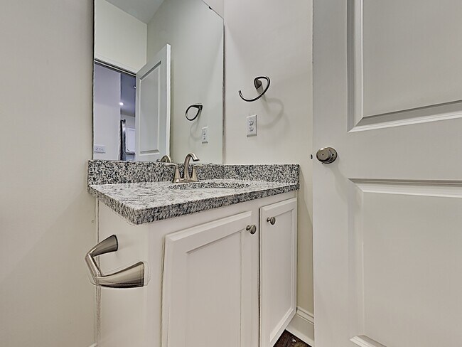 Building Photo - 136 Sweetgum Drive
