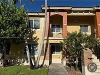 Building Photo - 930 NE 34th Ave