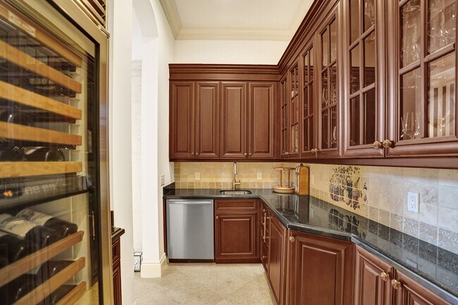 Building Photo - 18669 SE Palm Island Ln