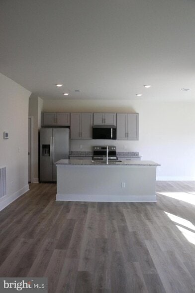 Building Photo - 218 Munsee Cir