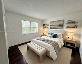 Building Photo - 11120 Royal Palm Blvd