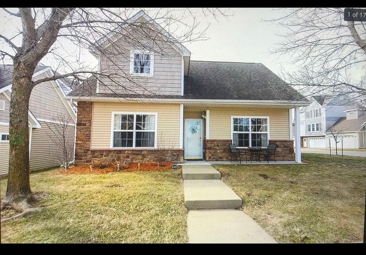 Primary Photo - 4321 153rd St
