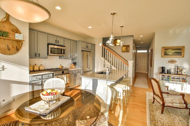 Building Photo - 1404 Portside Ct