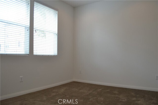 Building Photo - 149 E Commercial St