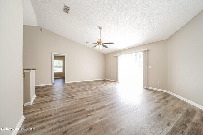Building Photo - 45 Perry Creek Dr