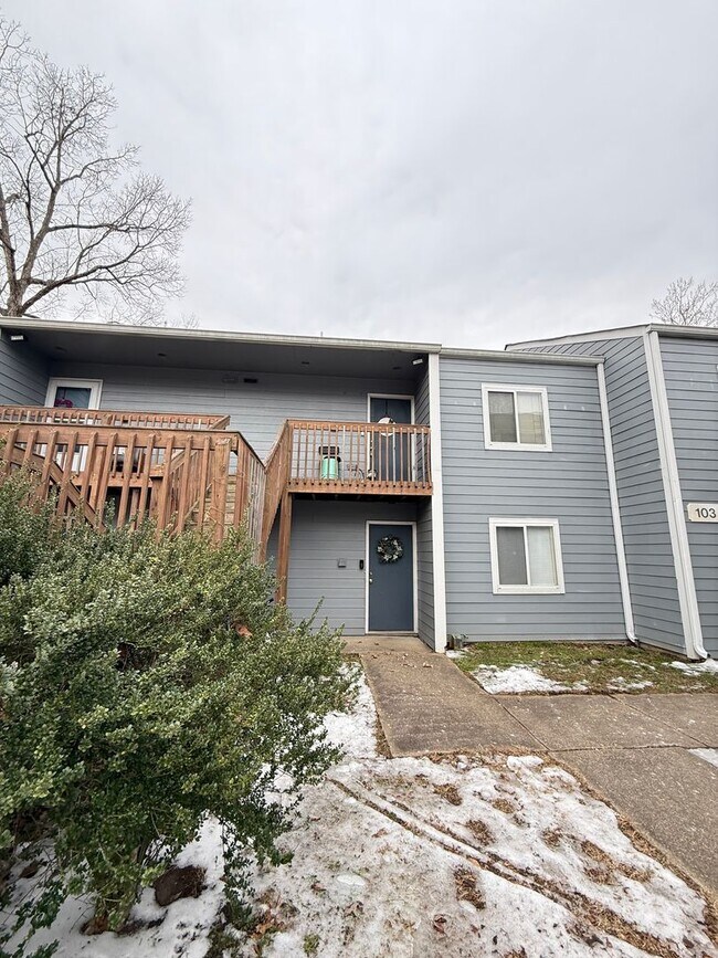 Building Photo - Jamestown Commons