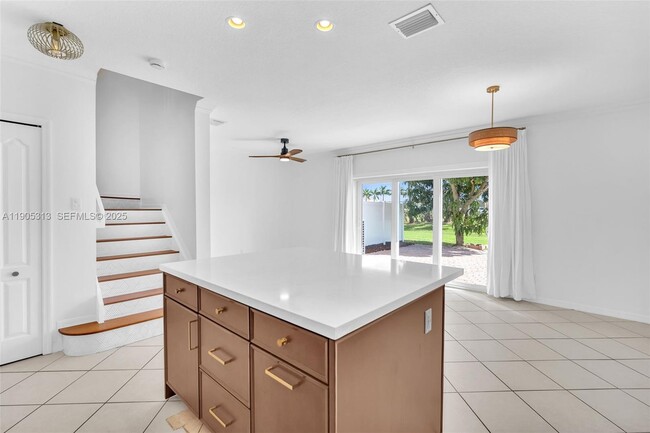 Building Photo - 2867 SW 125th Ave