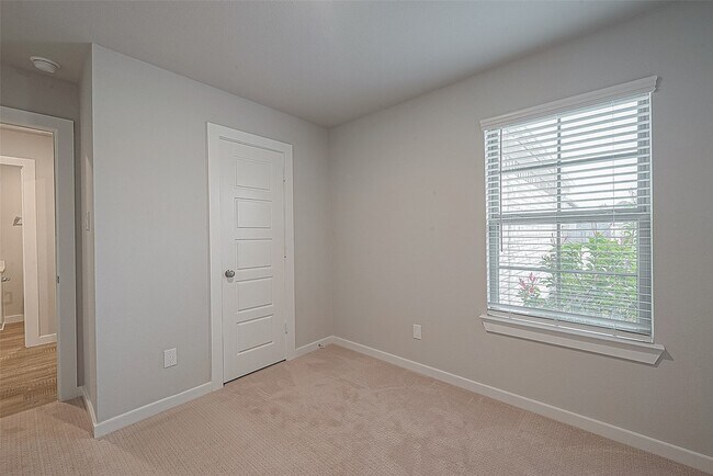 Building Photo - 1032 Brighton Orchards Ln