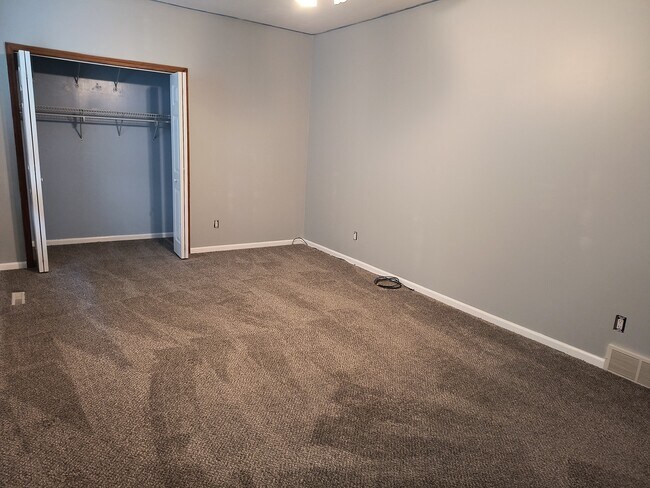 Building Photo - 11 Cottage Pl