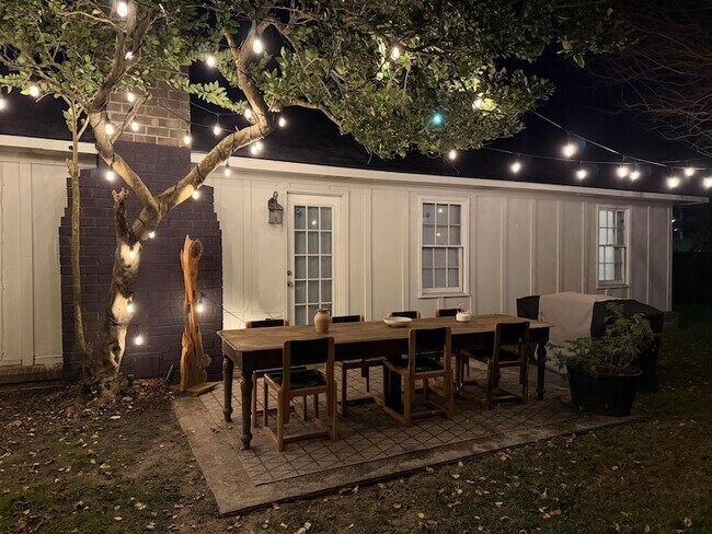 Building Photo - 101 Egret Ave