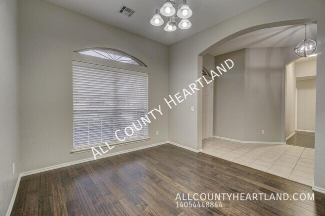 Building Photo - 908 Black Jack Ln