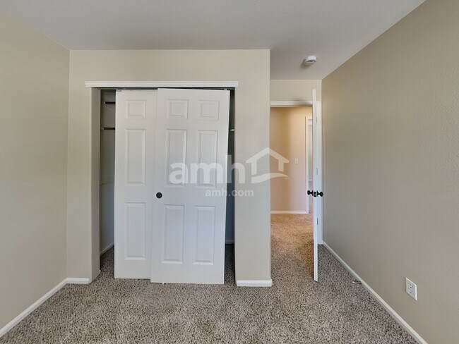 Building Photo - 16916 Molina Pl