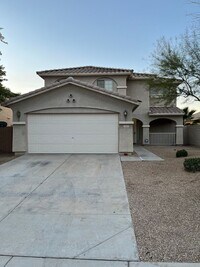 Building Photo - Beautiful Single-family unit with 4 bedrooms