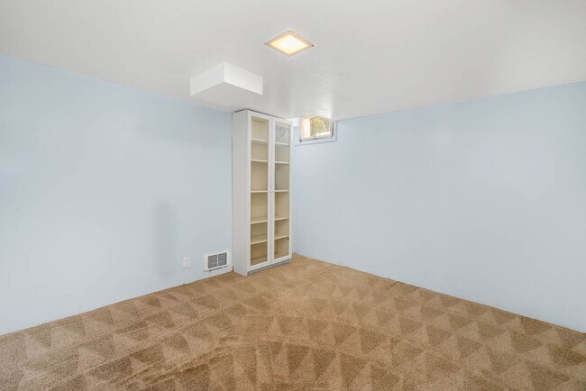 Building Photo - 4032 37th Ave SW